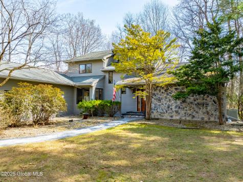 9 Timberwick Drive Clifton Park NY 12065