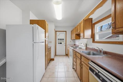 18 Pine Avenue Albany NY 12205
