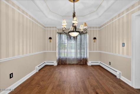 27 Arrowhead Road Saratoga Springs NY 12866