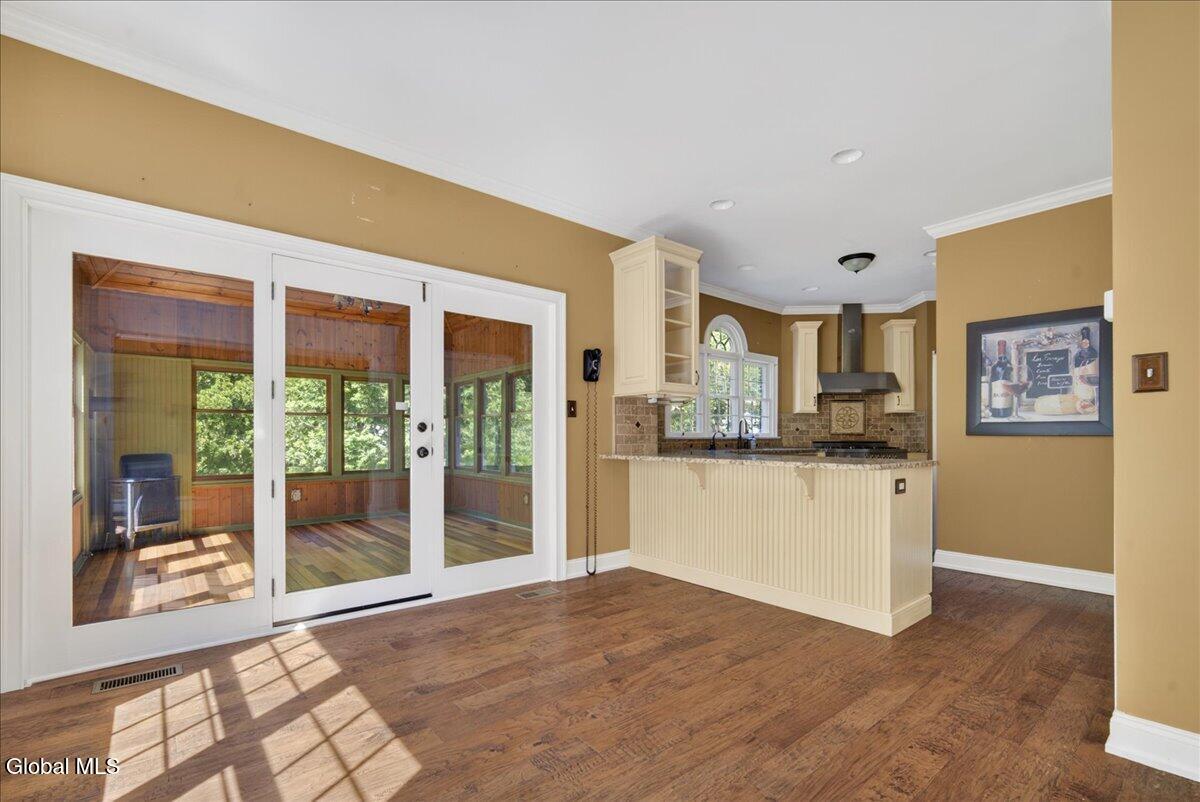 27 Arrowhead Road Saratoga Springs NY 12866