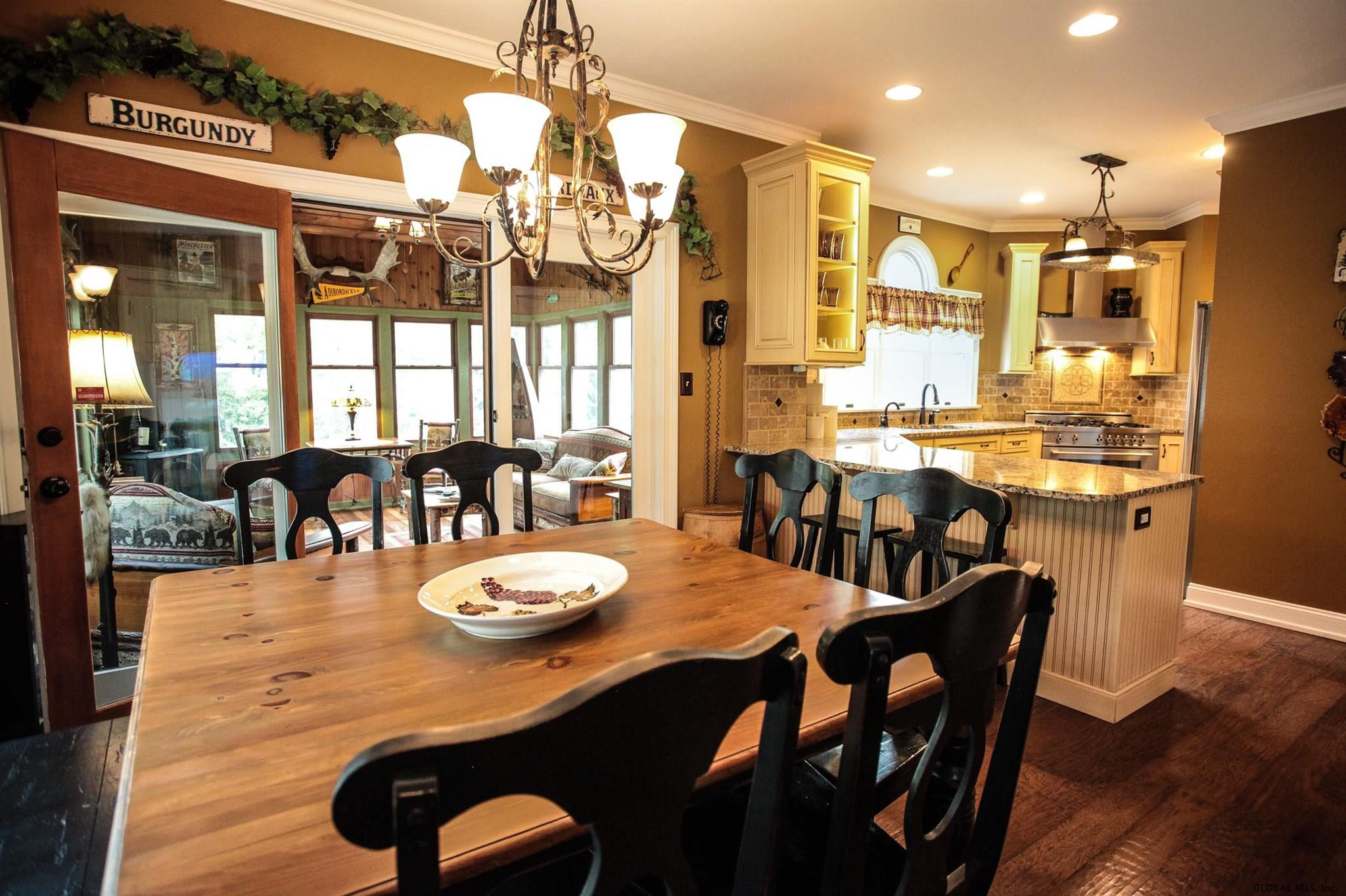 27 Arrowhead Road Saratoga Springs NY 12866