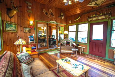27 Arrowhead Road Saratoga Springs NY 12866