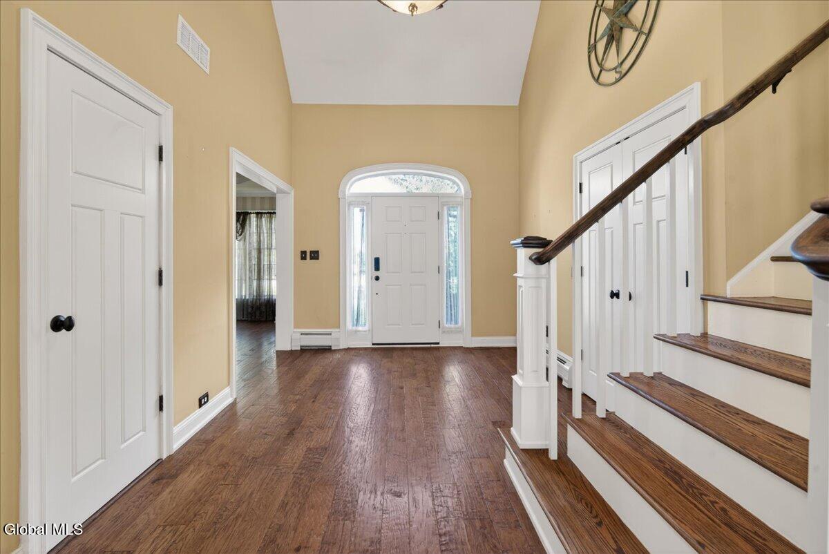 27 Arrowhead Road Saratoga Springs NY 12866