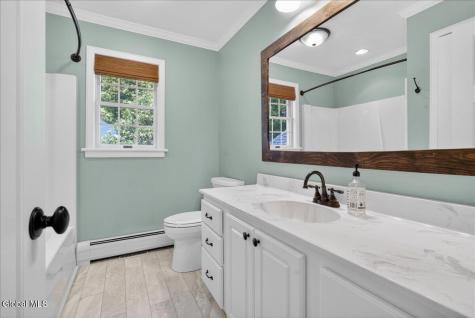 27 Arrowhead Road Saratoga Springs NY 12866