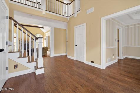 27 Arrowhead Road Saratoga Springs NY 12866