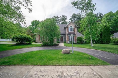 27 Arrowhead Road Saratoga Springs NY 12866
