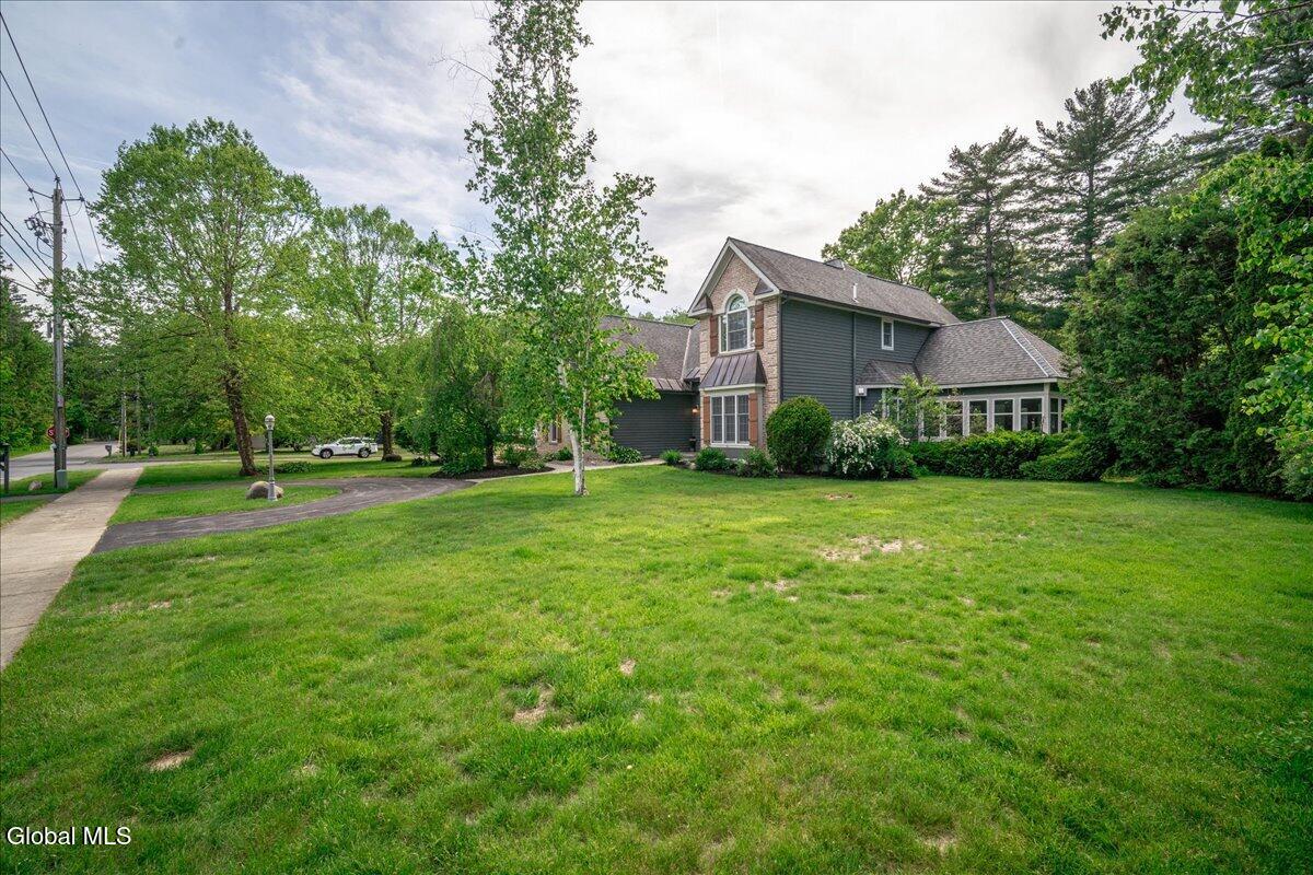 27 Arrowhead Road Saratoga Springs NY 12866