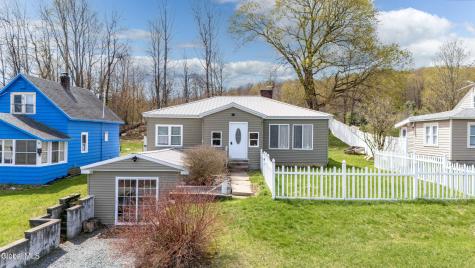165 County Highway 123 Mayfield NY 12117