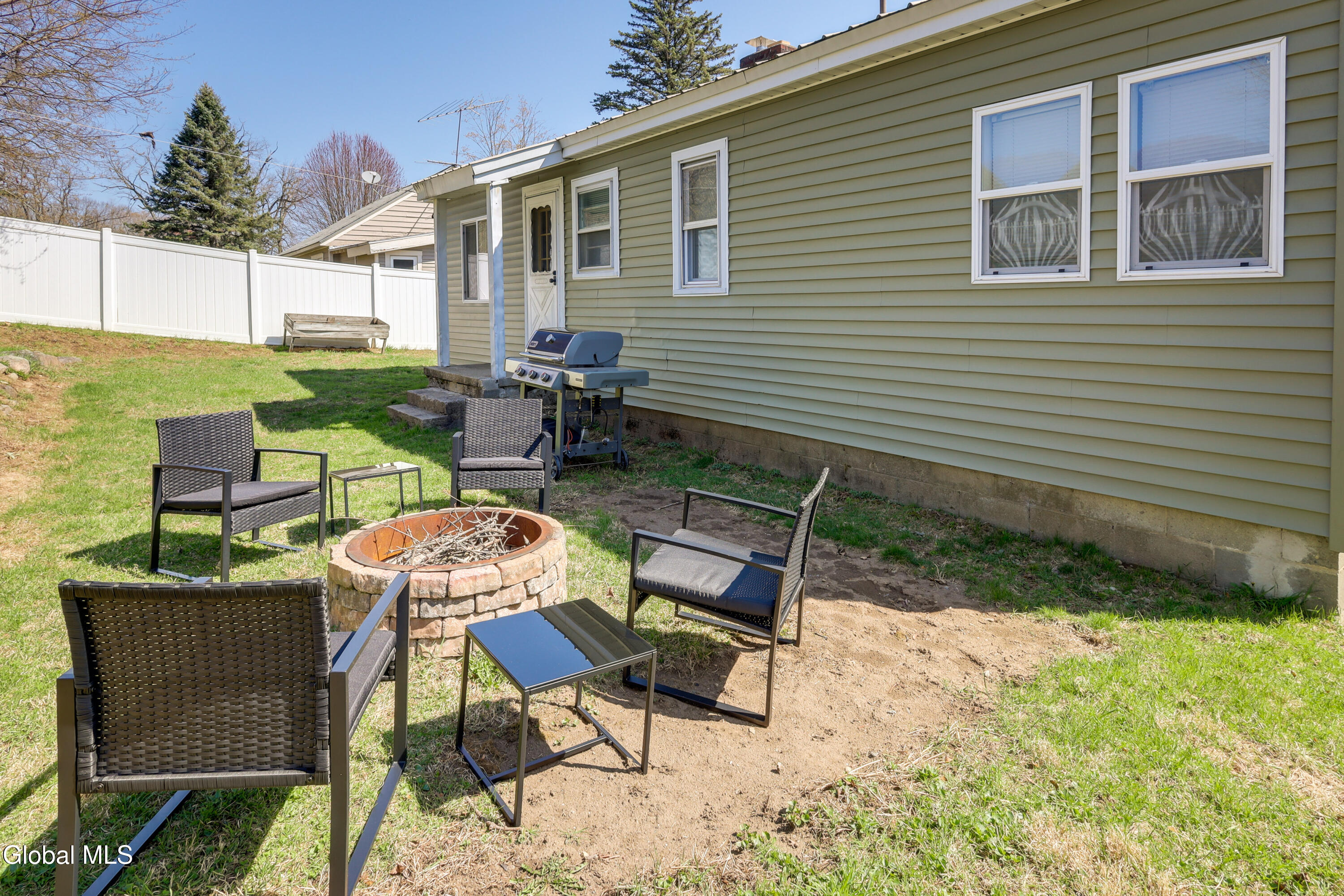 165 County Highway 123 Mayfield NY 12117