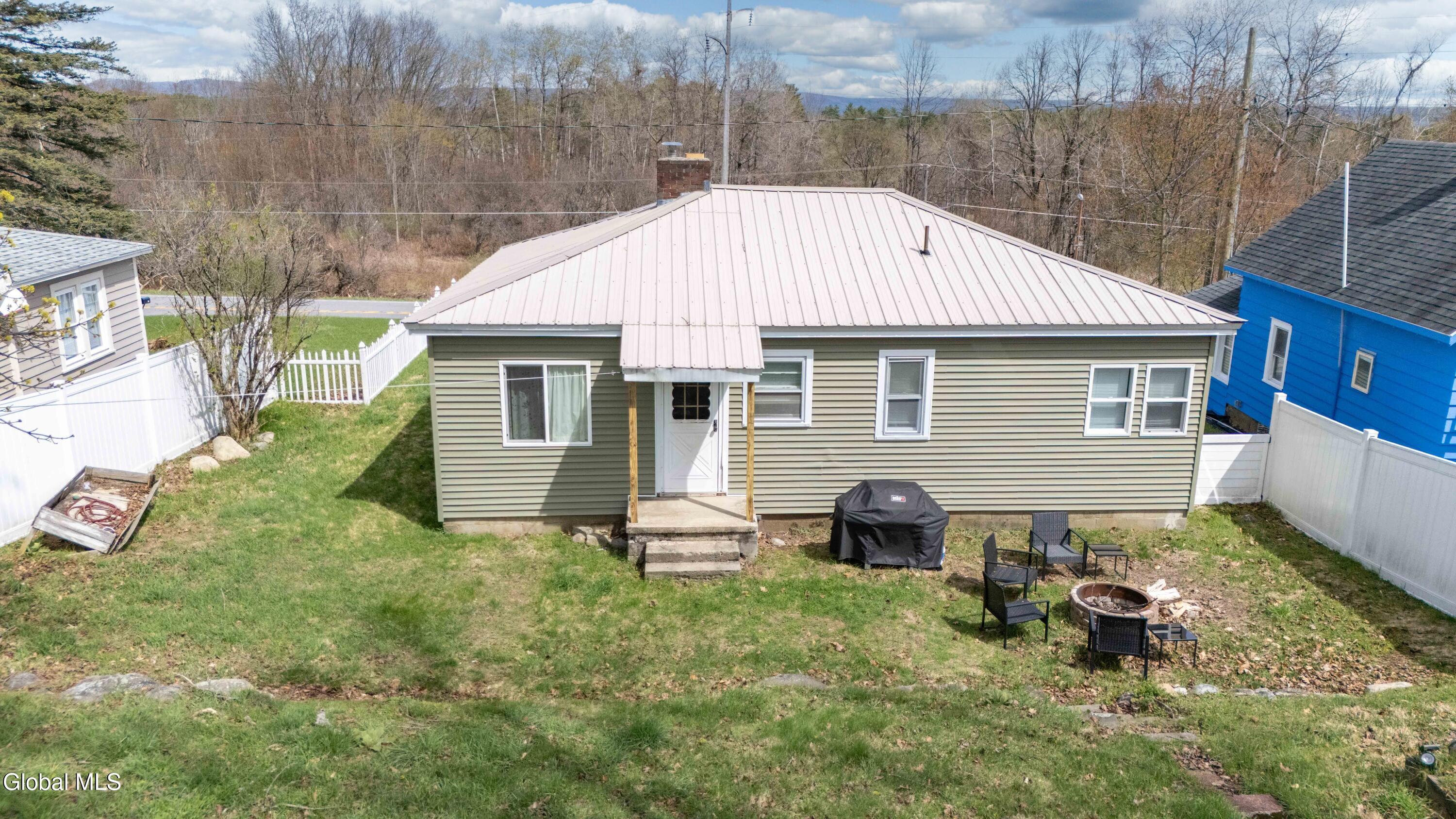 165 County Highway 123 Mayfield NY 12117