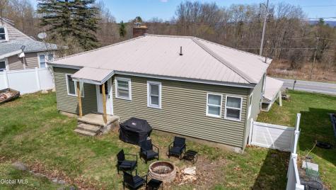 165 County Highway 123 Mayfield NY 12117