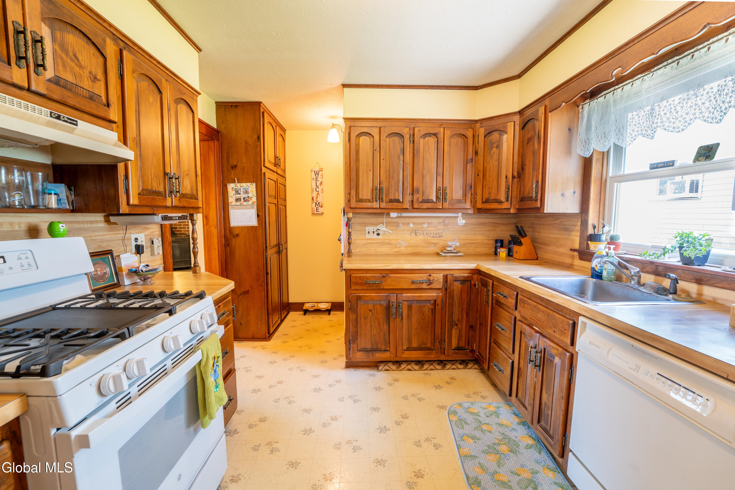 42 Franklin Street Gloversville NY 12078
