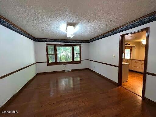 7 Woods Way Clifton Park NY 12065