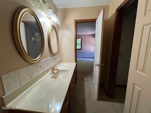 7 Woods Way Clifton Park NY 12065
