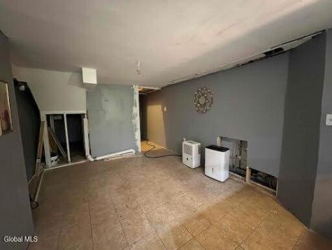 7 Woods Way Clifton Park NY 12065
