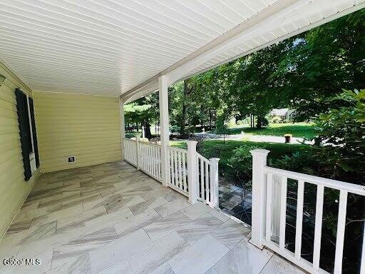 7 Woods Way Clifton Park NY 12065