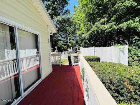 7 Woods Way Clifton Park NY 12065