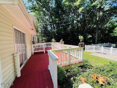 7 Woods Way Clifton Park NY 12065