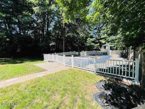 7 Woods Way Clifton Park NY 12065