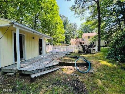 7 Woods Way Clifton Park NY 12065