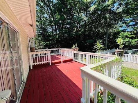 7 Woods Way Clifton Park NY 12065
