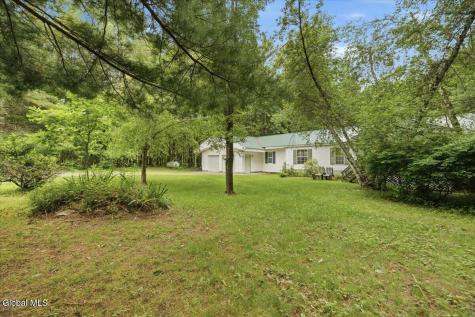 480 Honeywell Corners Road Broadalbin NY 12025