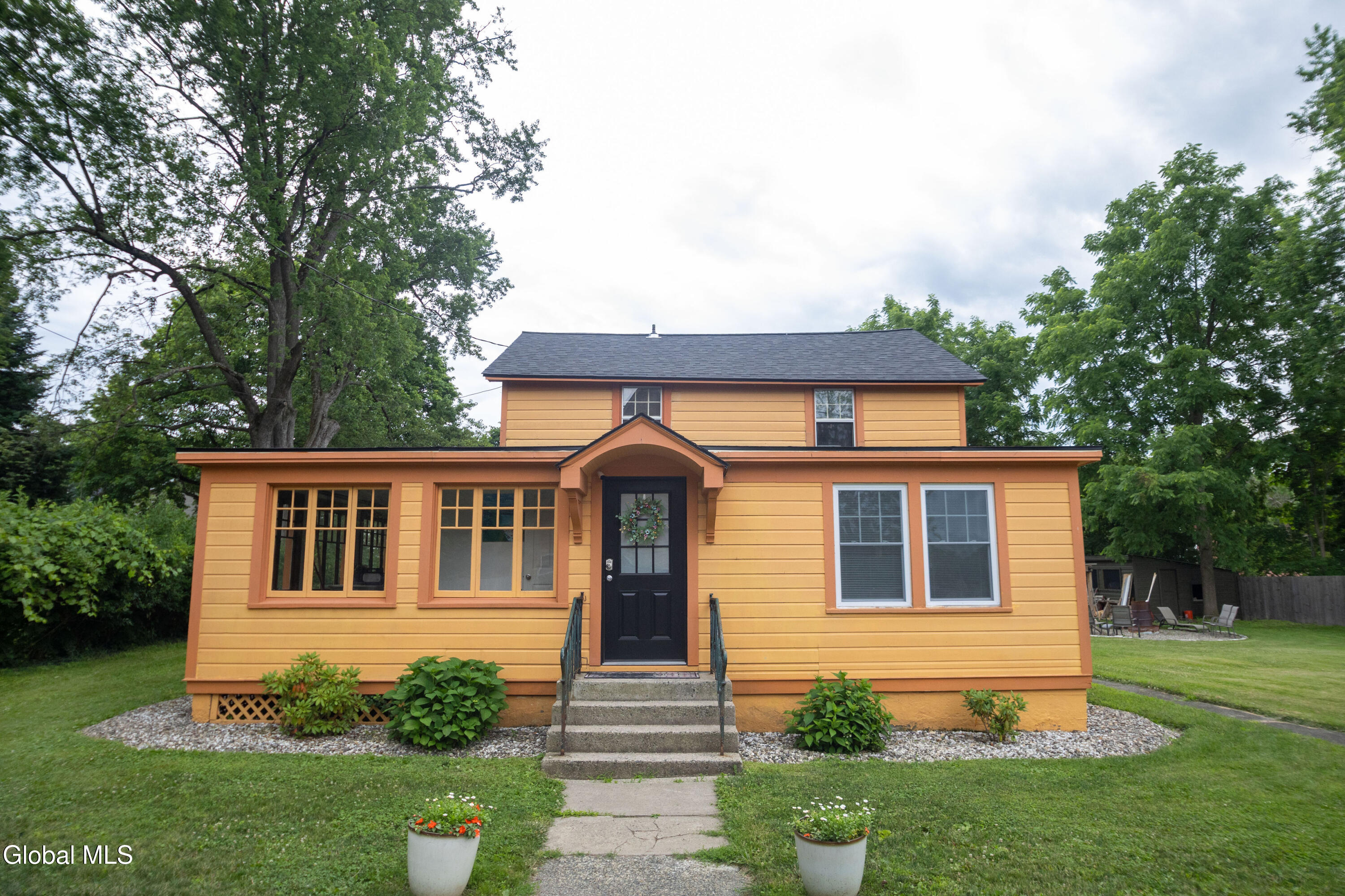 338 Riverbend Road Troy NY 12182