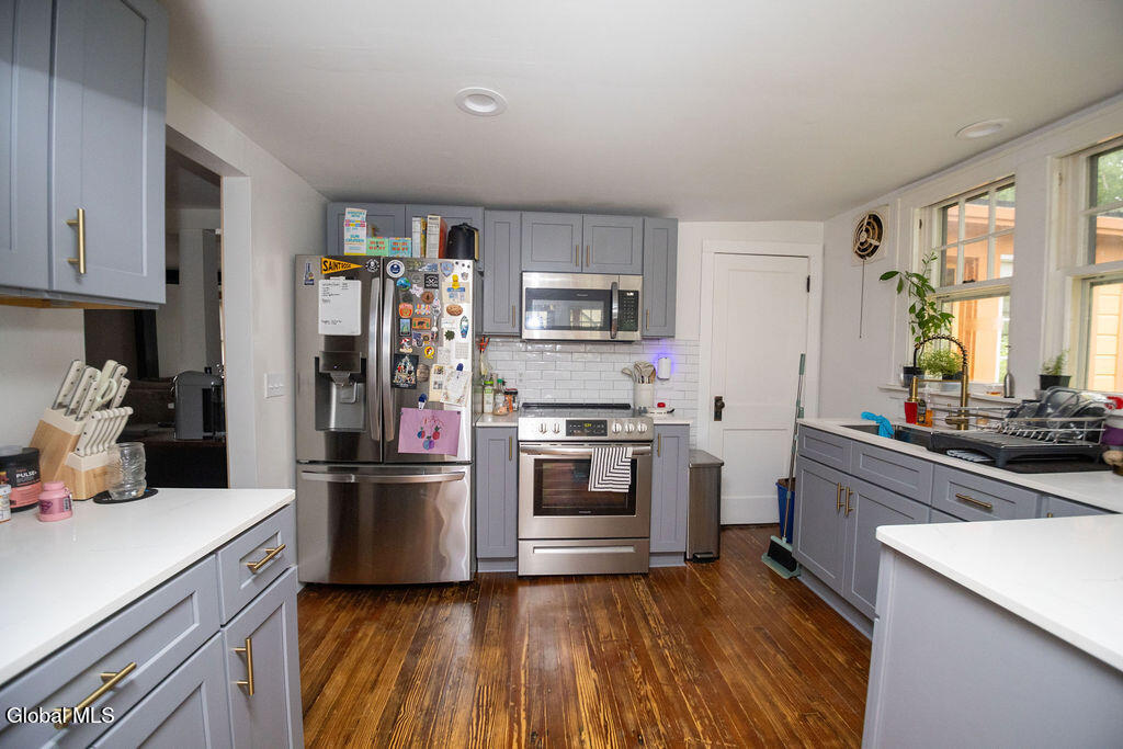 338 Riverbend Road Troy NY 12182