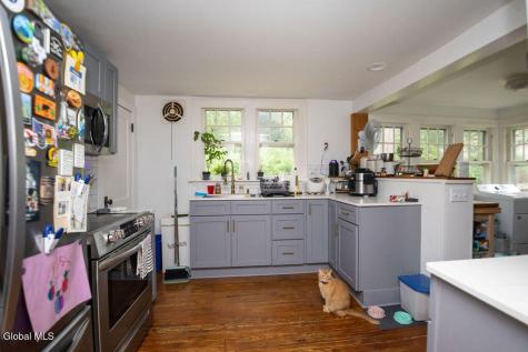 338 Riverbend Road Troy NY 12182