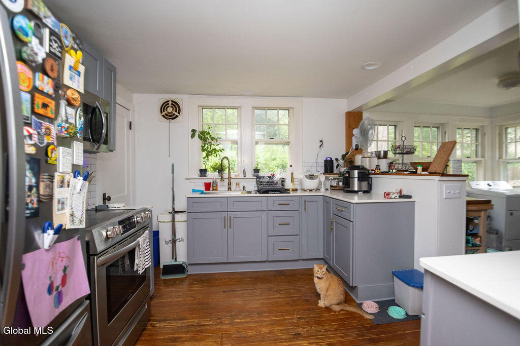 338 Riverbend Road Troy NY 12182
