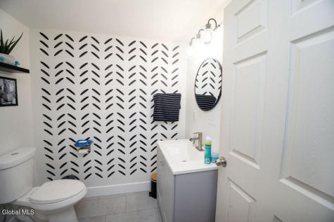 338 Riverbend Road Troy NY 12182
