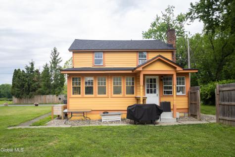 338 Riverbend Road Troy NY 12182