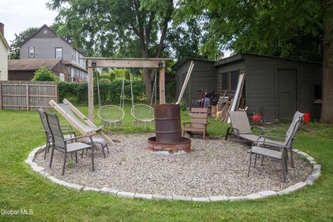 338 Riverbend Road Troy NY 12182