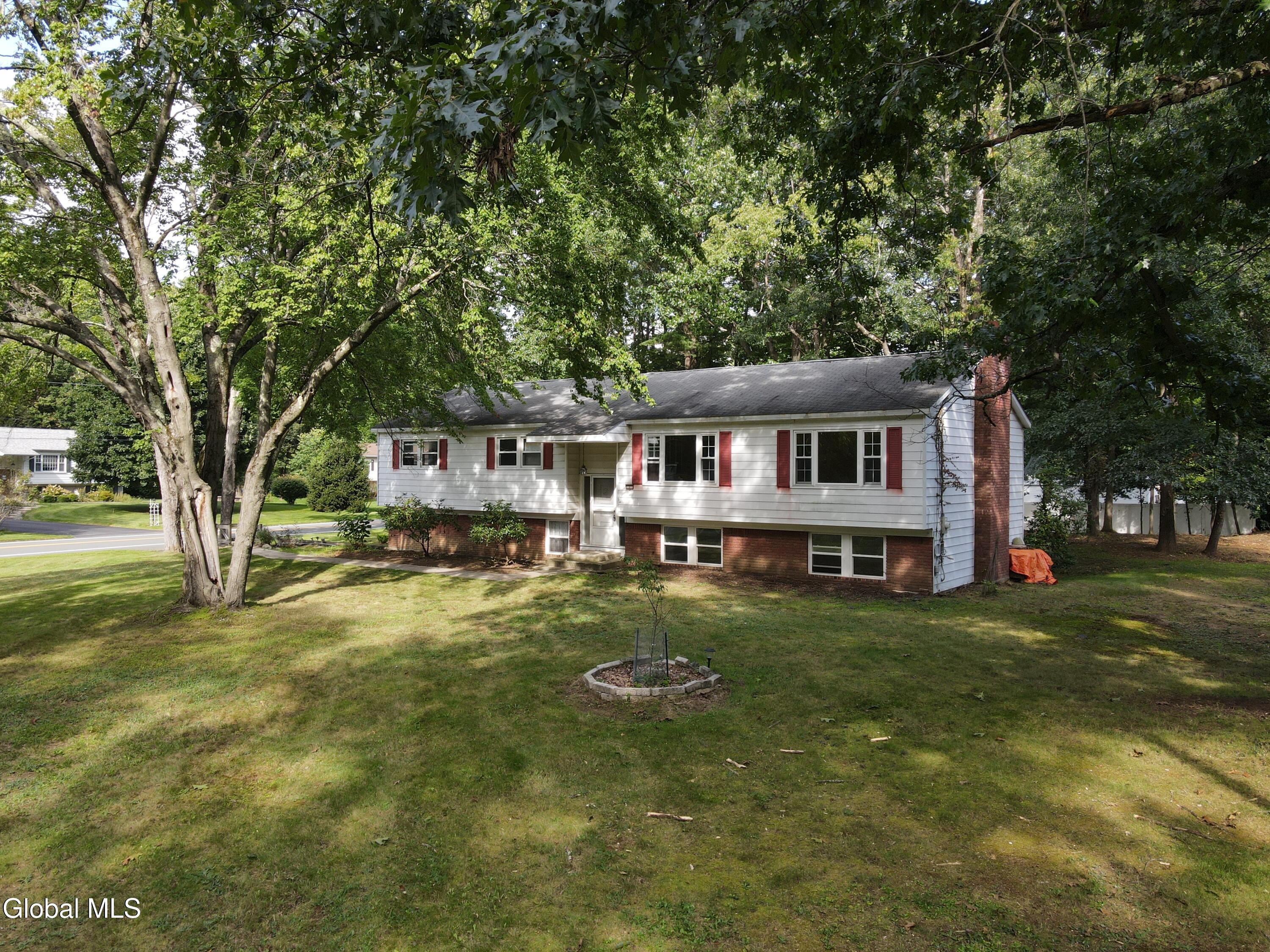 1 Torrero Drive Clifton Park NY 12065