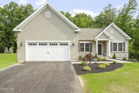 16 Mackenna Court Ballston Lake NY 12019