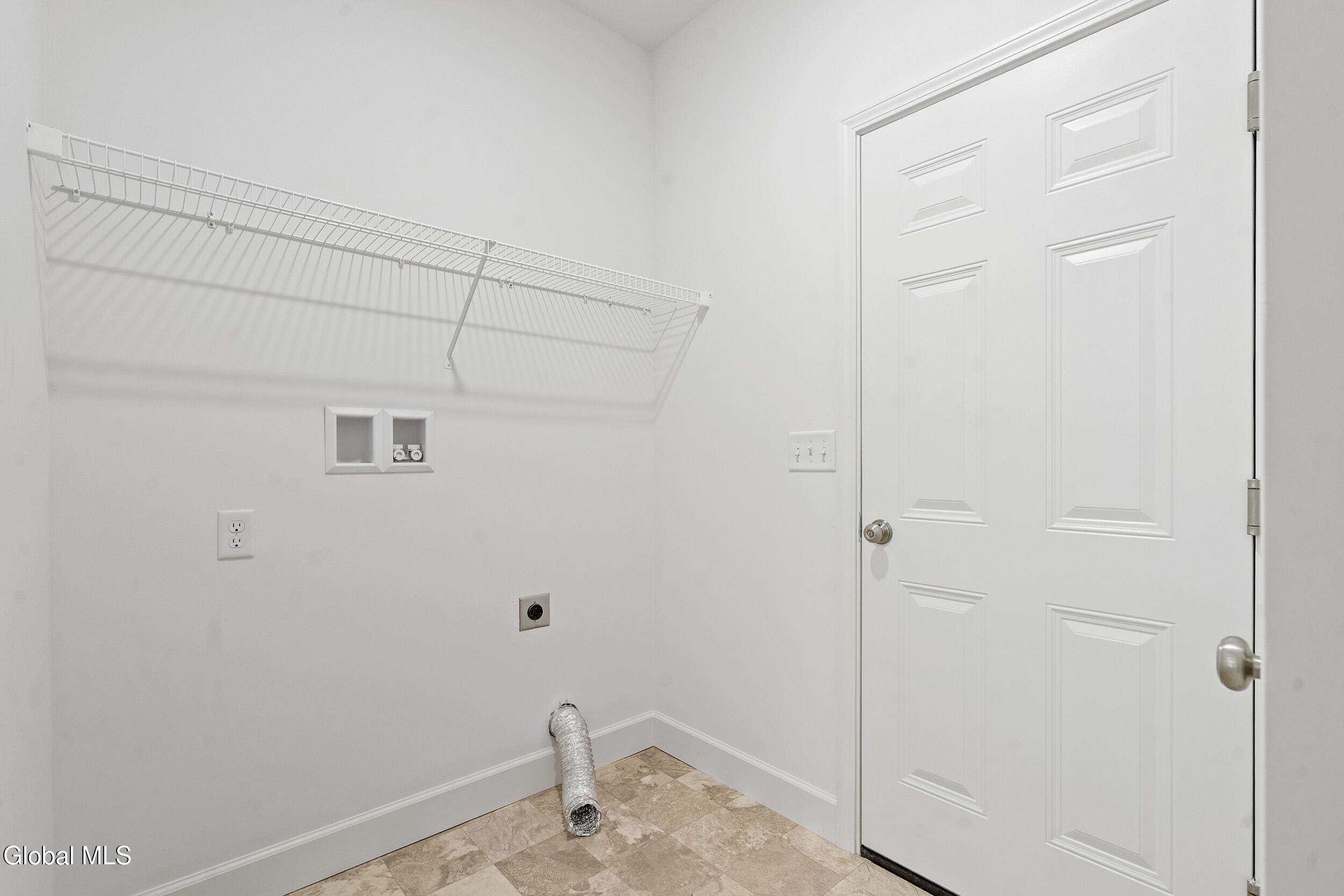 16 Mackenna Court Ballston Lake NY 12019