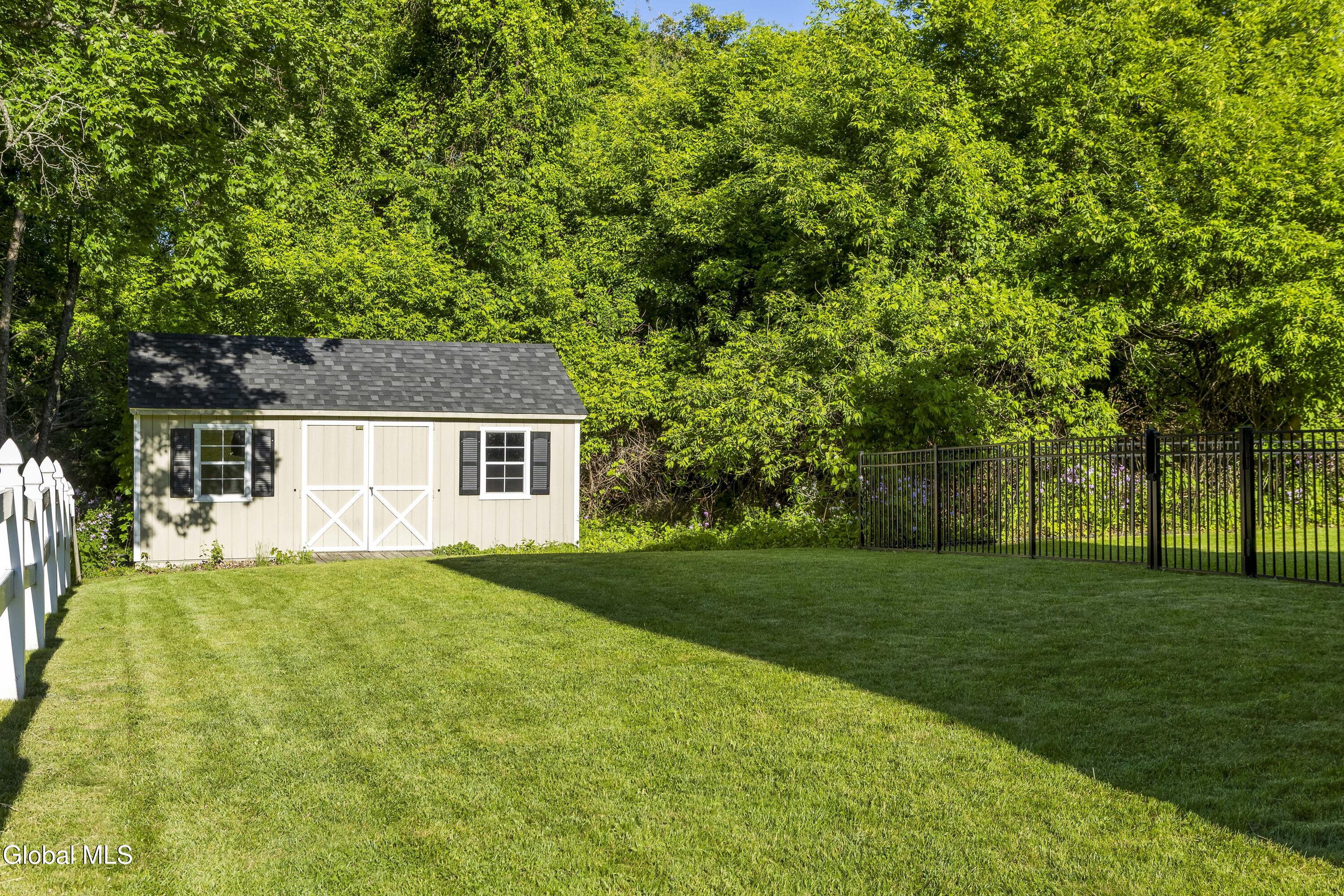 206 N Lake Avenue Troy NY 12180