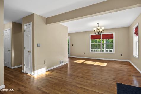 206 N Lake Avenue Troy NY 12180