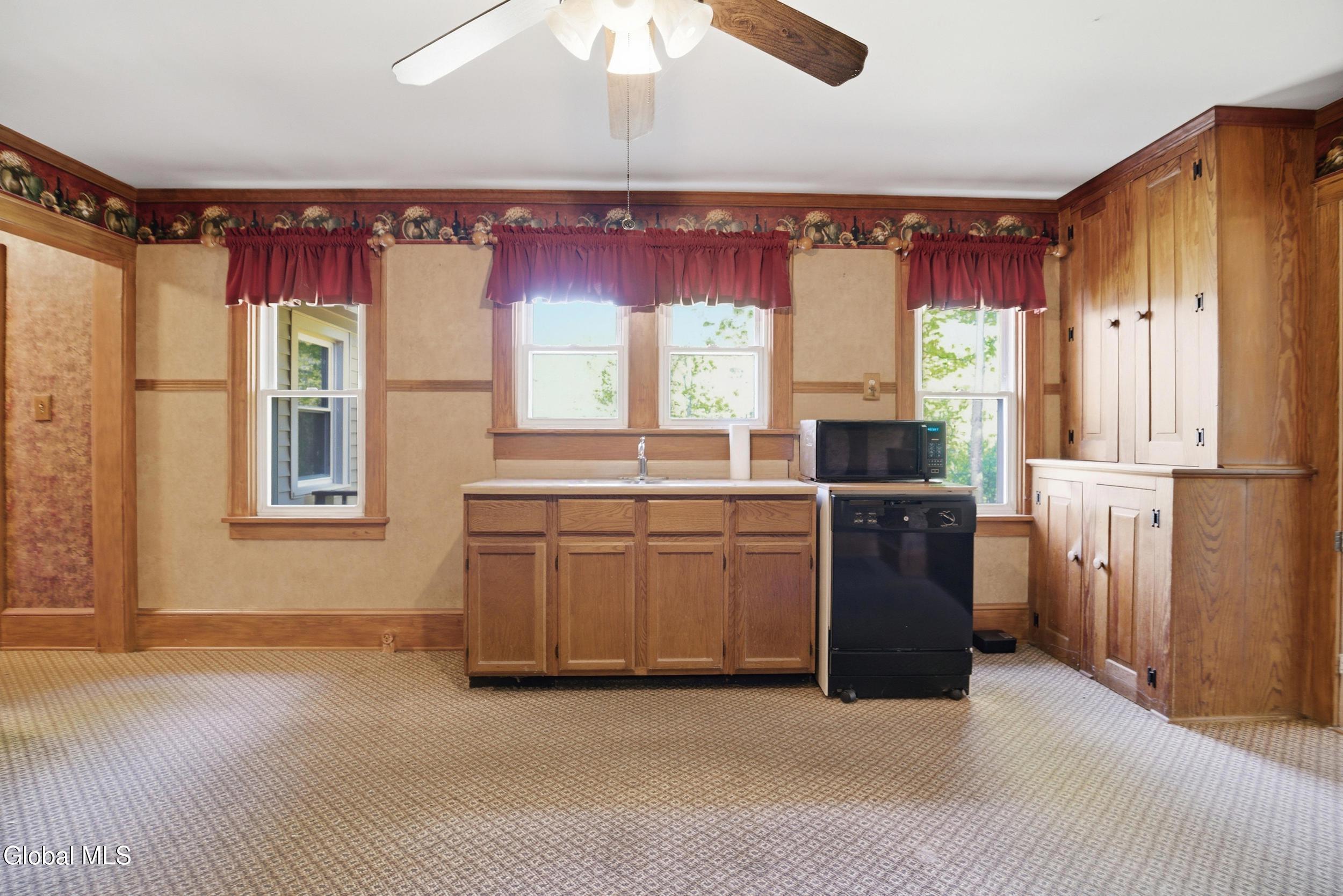4 Tyler Way West Sand Lake NY 12196