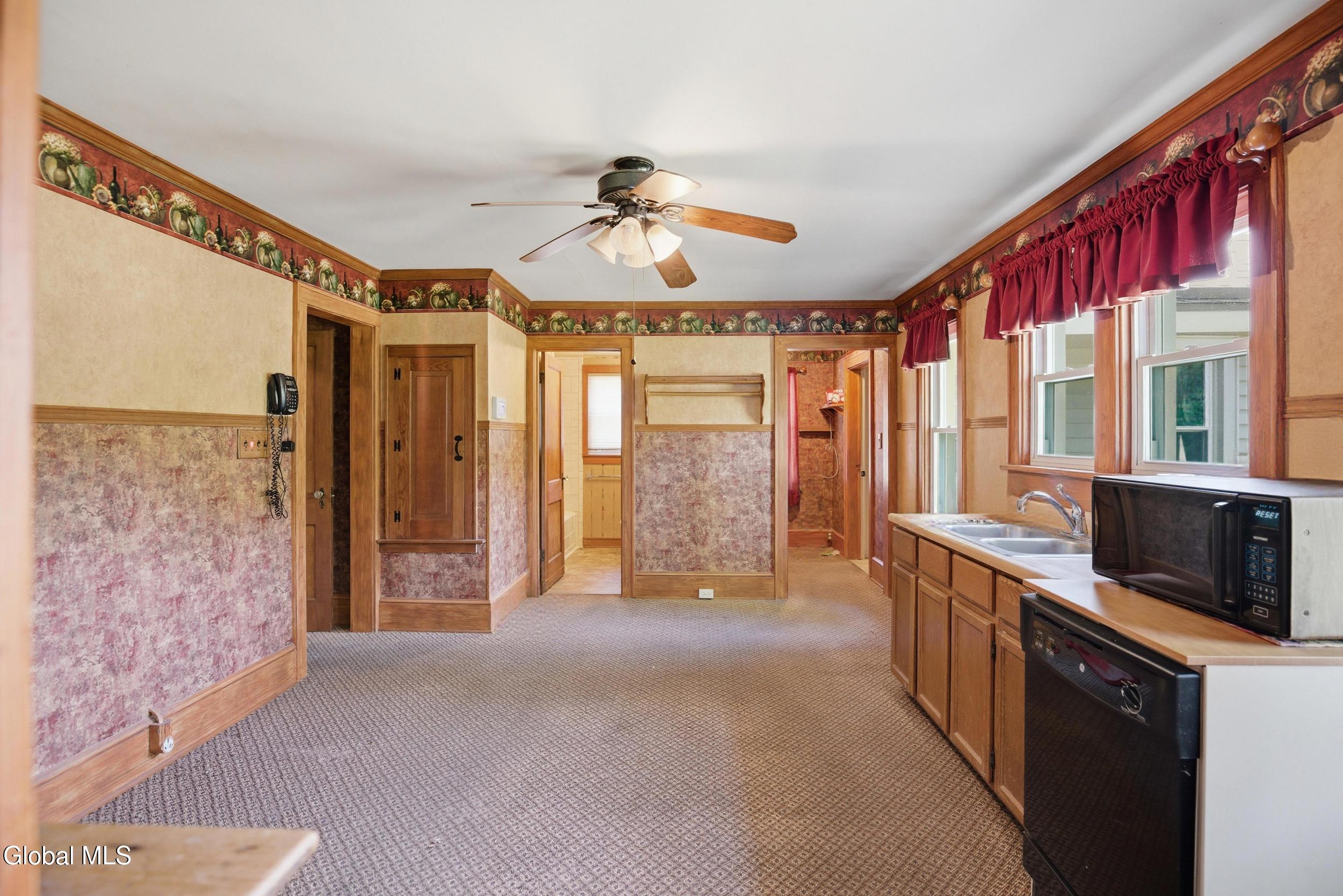 4 Tyler Way West Sand Lake NY 12196