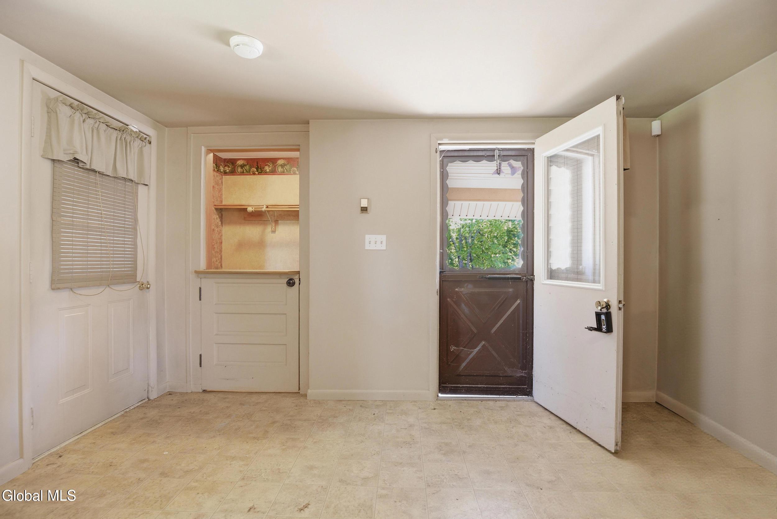 4 Tyler Way West Sand Lake NY 12196