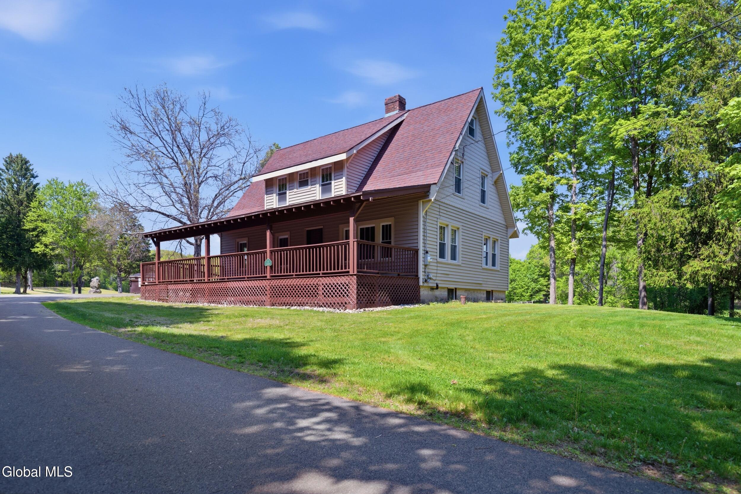 4 Tyler Way West Sand Lake NY 12196