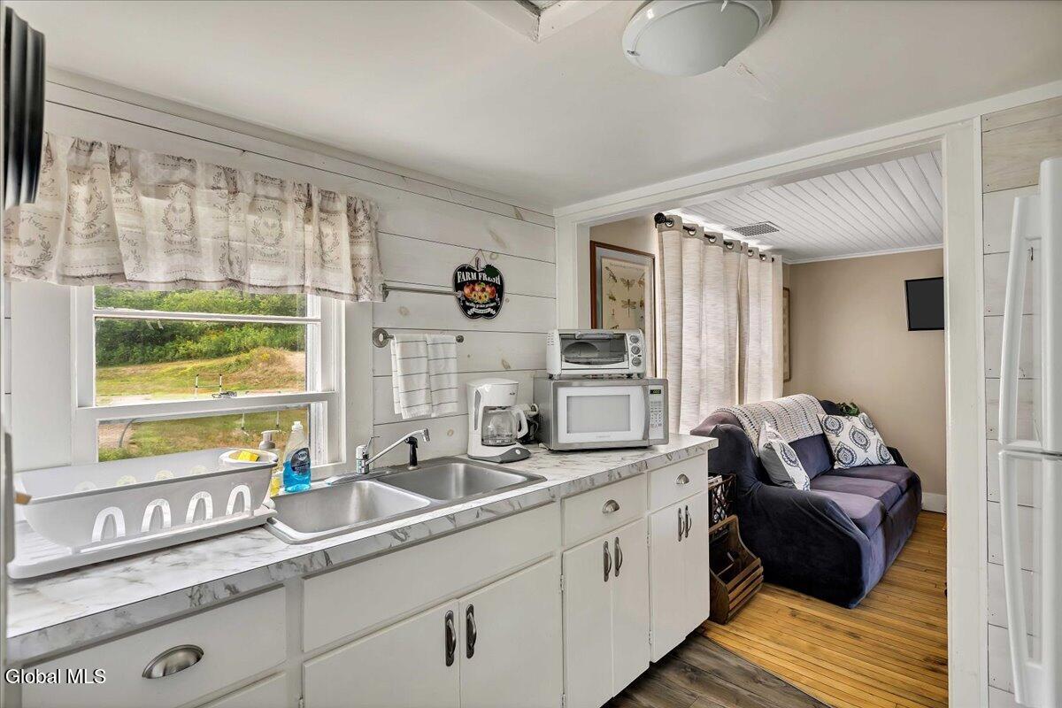 2140 Ny-8 Johnsburg NY 12843