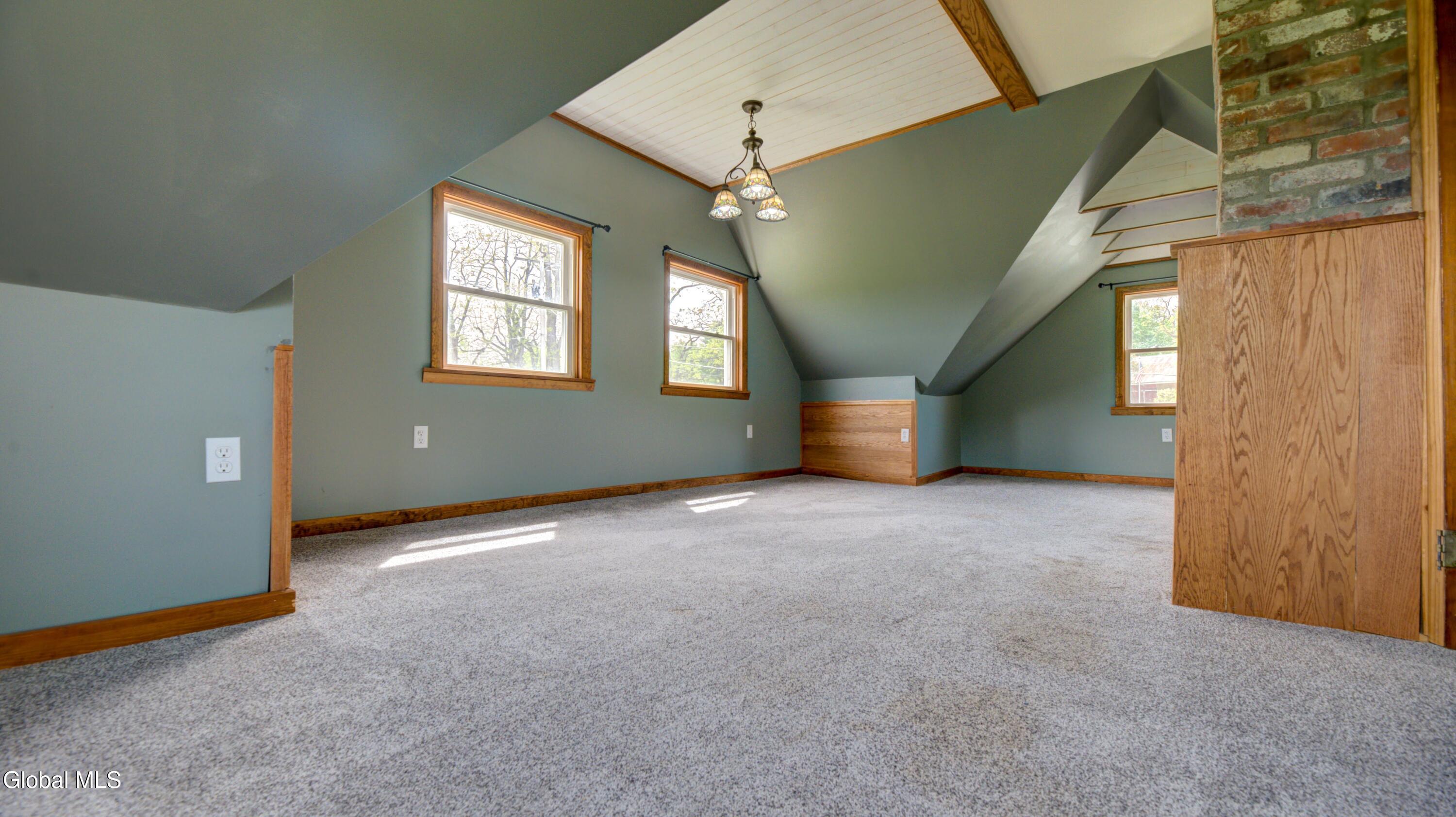 422 Vandenburgh Point Road Gloversville NY 12078