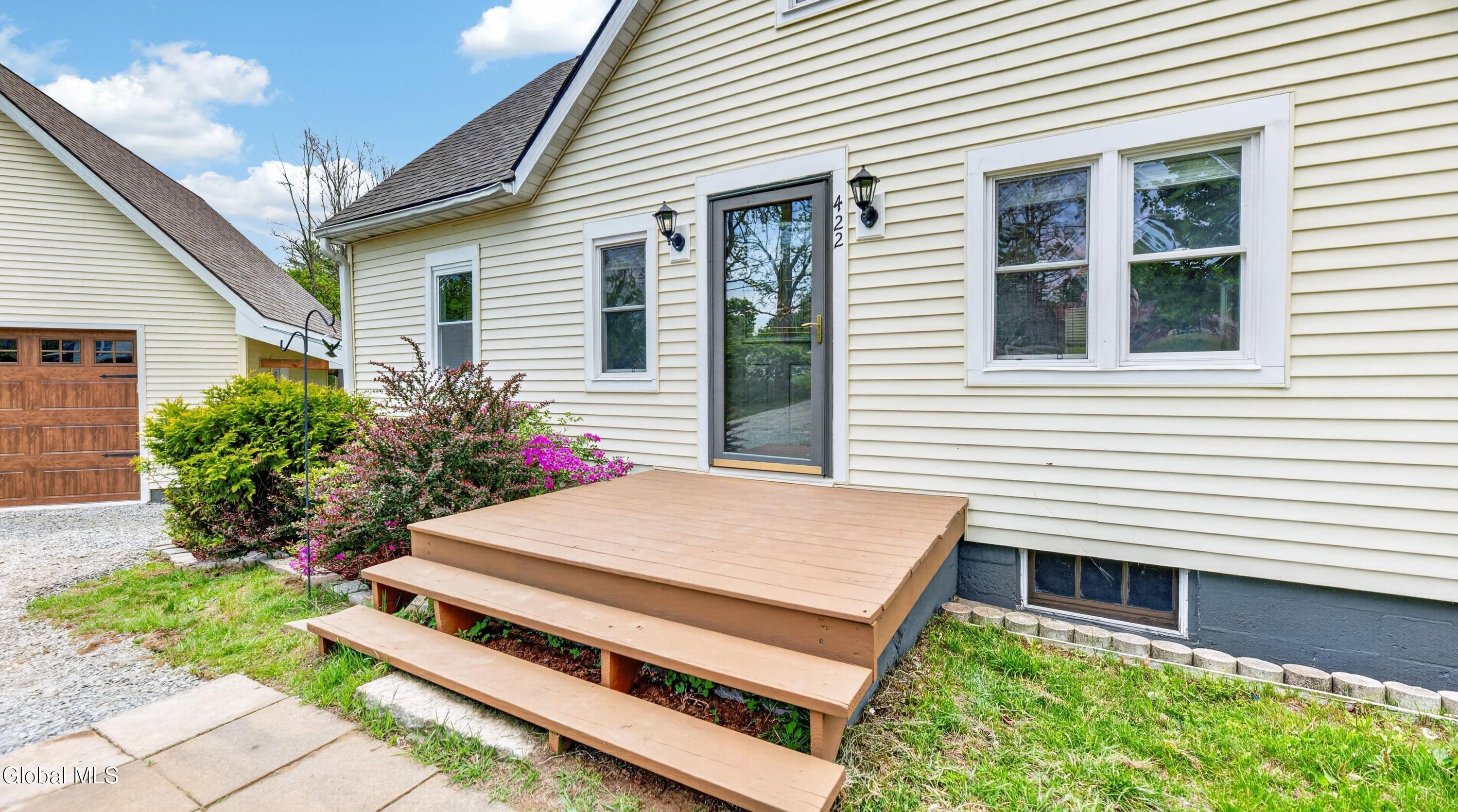 422 Vandenburgh Point Road Gloversville NY 12078