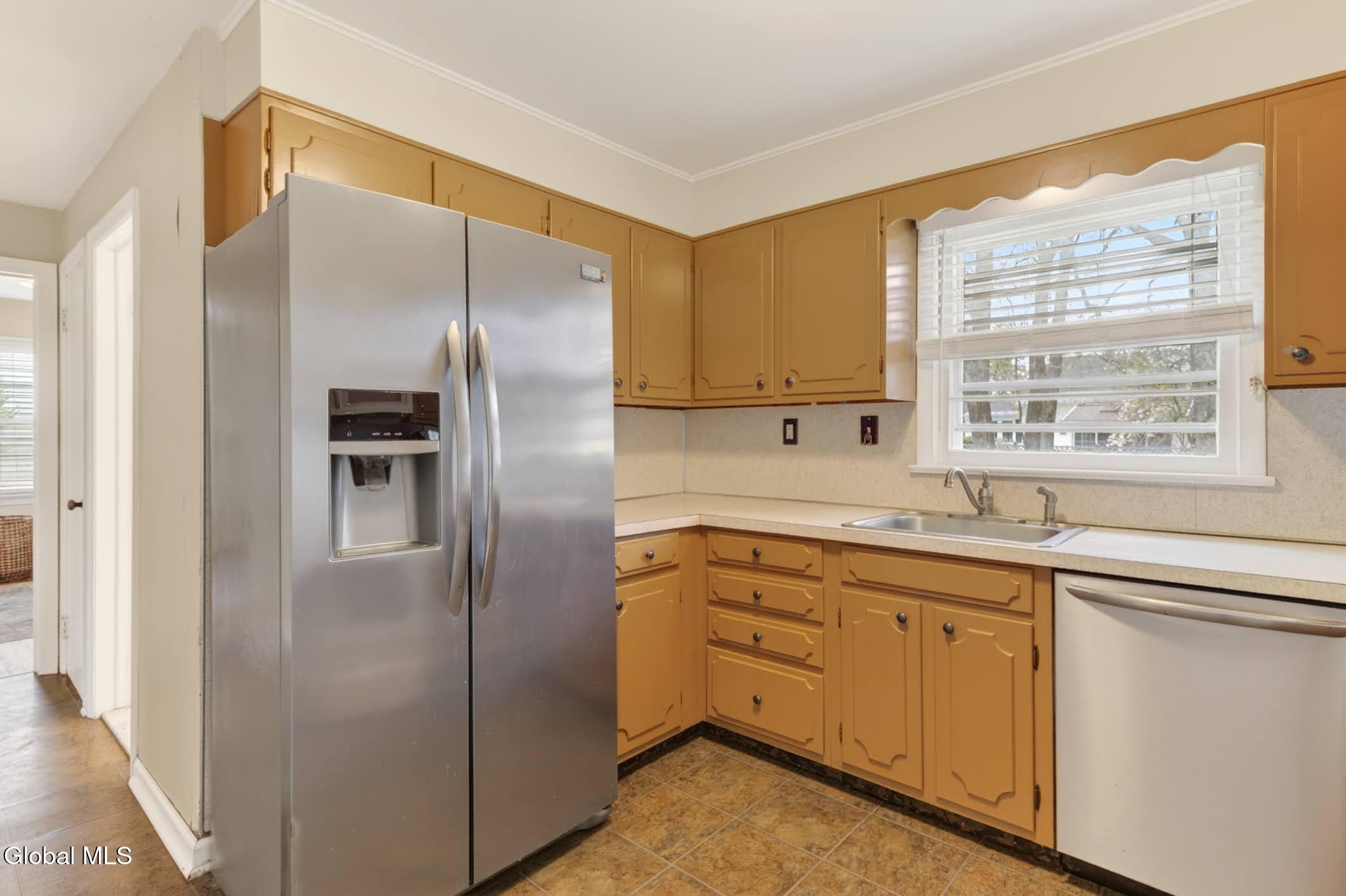 711 Riverside Avenue Glenville NY 12302
