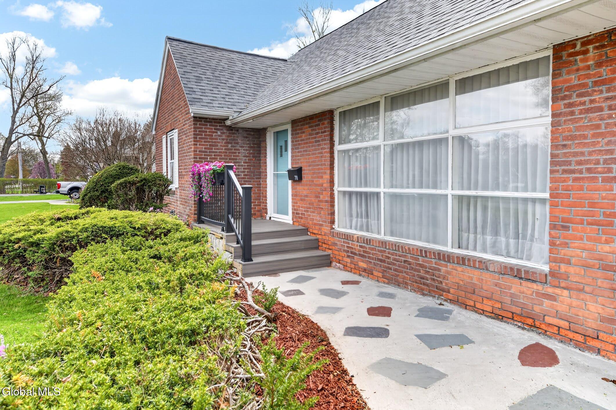 711 Riverside Avenue Glenville NY 12302