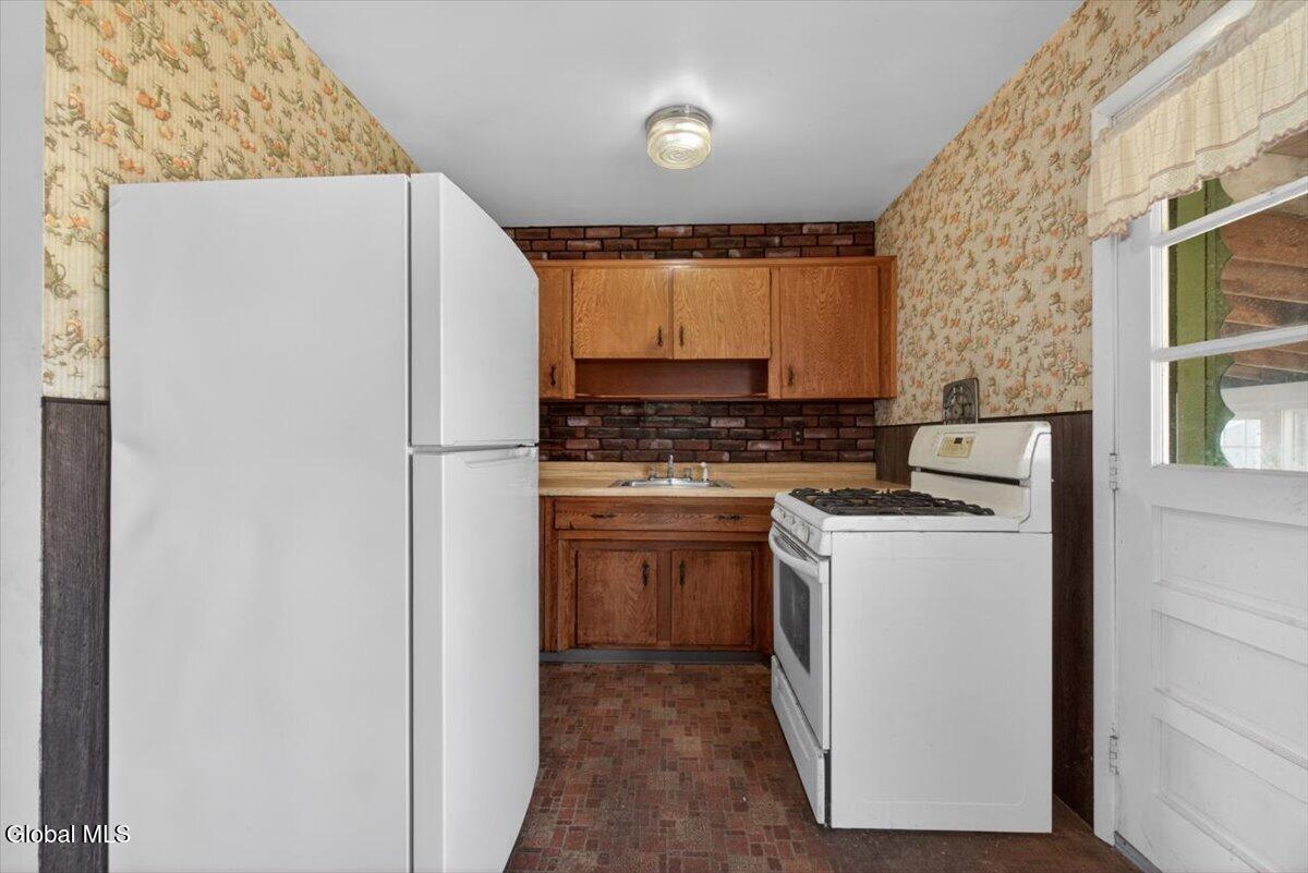 48 Munro Court Troy NY 12180