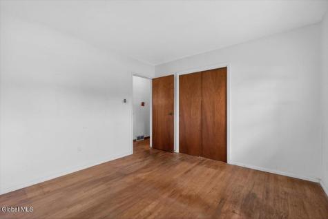 48 Munro Court Troy NY 12180