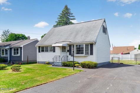 48 Munro Court Troy NY 12180